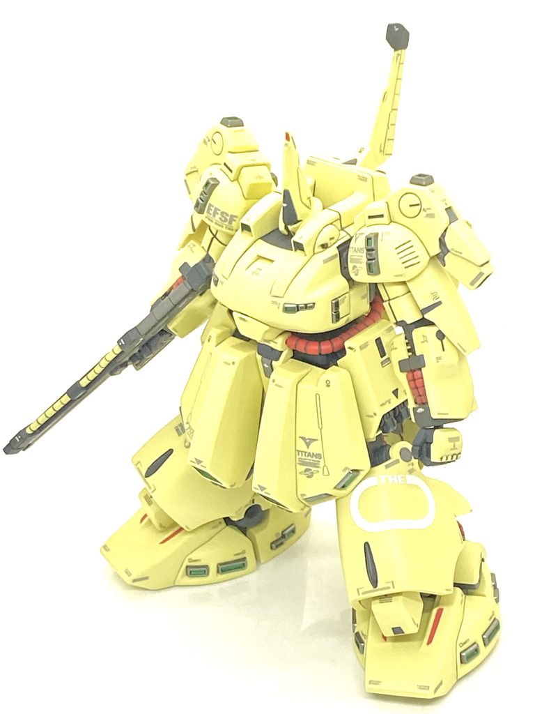 メタリック以外の部分は(クレオス)Mr.カラーGXスーパースムースクリアーを吹き付けております。