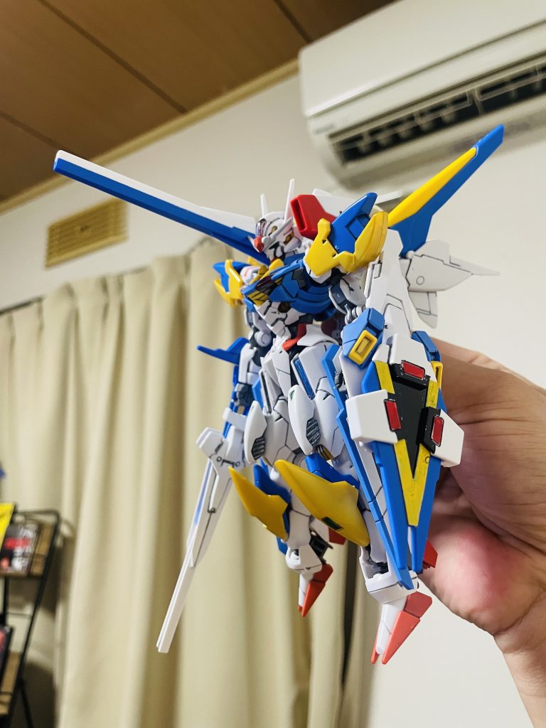 そもそもV2AB自体は以前に買えたのですが、エアリアルがまあ見つからず笑中野ブロードウェイにて奇跡的に一個だけ発見!即買いでした!店舗でももっといろんなガンプラ置いてくんないかなあ