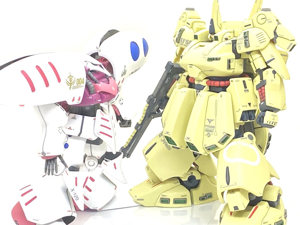 前作の99体目のキュベレイと。シャアはこの二体を相手にして良く生き残ったと思います(汗)。