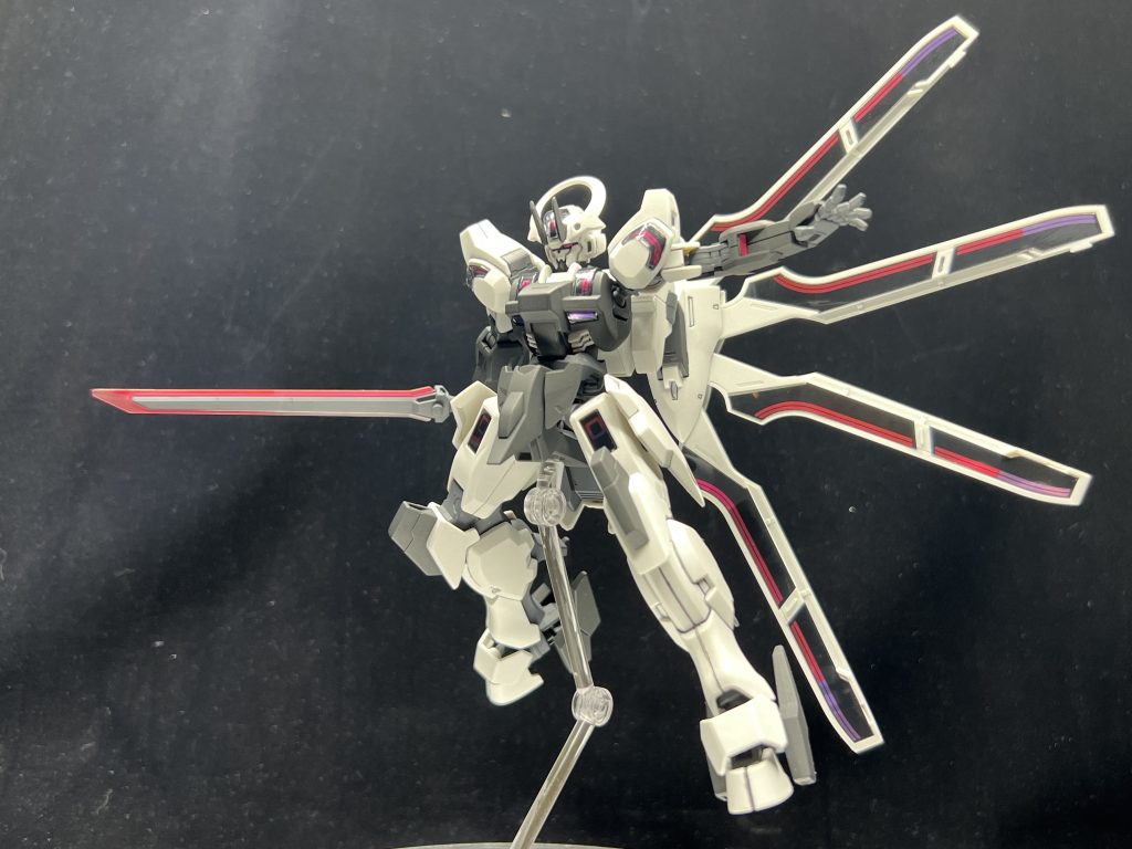 HG ガンダムシュバルゼッテ–3枚目/制作者：指切り抜刀斎(デザインナイフ)