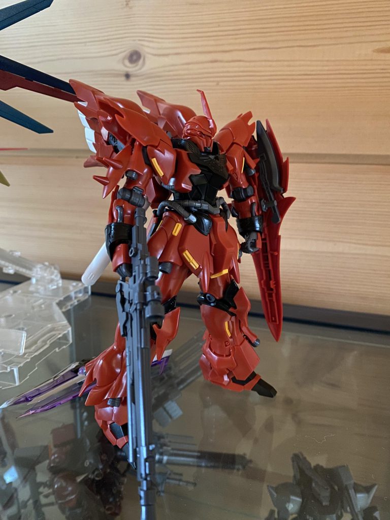 素組み状態この状態でも全体のバランスなどは十分にかっこいいですが、