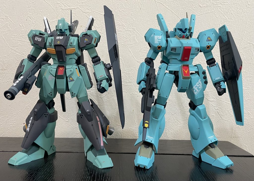 初期型ジェガンはスマート。😍