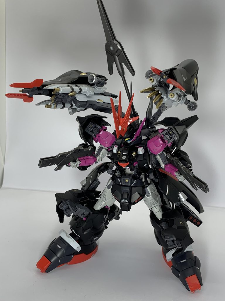 改修にあたり、対ビット兵器を意識して多数のビーム砲塔を新たに搭載。数の暴力を弾幕の暴力で押し潰します。(制御は意思拡張AI(仮)がやってくれる想定)