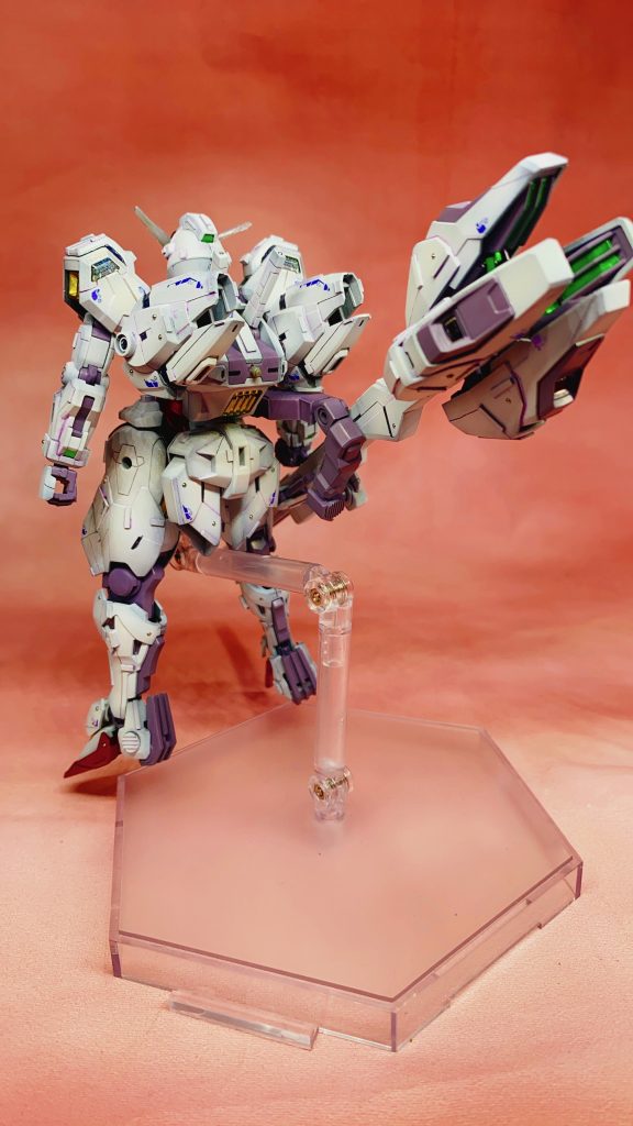 バリアブルロッドライフルの緑部はシールに蛍光グリーンを塗装して貼ってます。