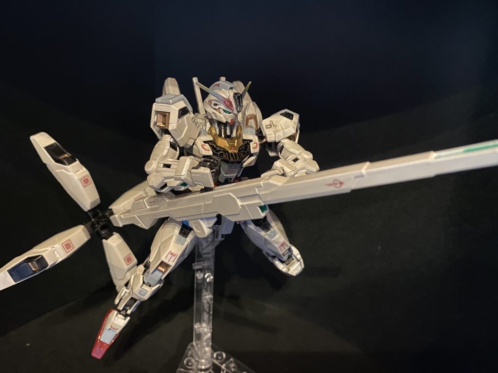 何とかロールアウト当時と変わらず稼働出来る段階にまで漕ぎ着けた機体ではあったが、それでもなお、パイロットがパーメットスコア5を達成できなければ計画はそこで頓挫する。