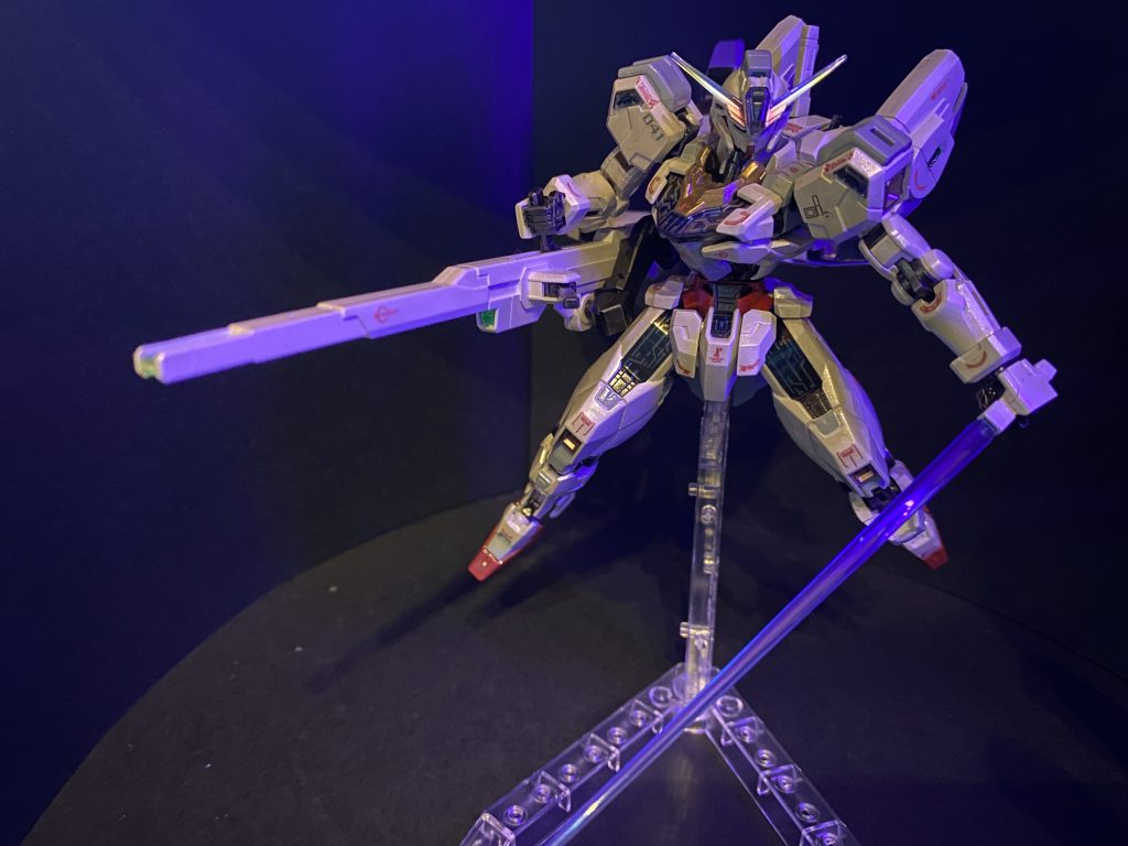 現状ではスコア5の達成はクワイエットゼロのデータストーム干渉域を克服する唯一の方法であったが、それはまた同時に死の呪いを全身に刻んだ魔女を生み出す儀式にもなり得た。