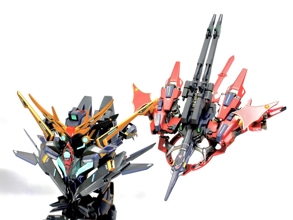 まずは神顔形態!各形態揃ってマスクを被るのは不自然だと思い、神顔〜はその影響で変化したと解釈し顔を直接改修。レジン盛りは経験あるもののヤスリ成型は初挑戦。大きな眼は極薄プラバン切り貼り(これも初)+蛍光緑キャンディ塗装+ネイルシール+レジン封入で眼力強めにしました!マスコマと言えばハンブラビ!ただしマスコマ天鎧王の各形態の両立とサイズを考えるとHGリゼルを丸ごと使うのが最適と判断しました。しれっとハンブラビeyesを仕込んでいます👀✨横に広げたのでリゼルのウェイブライダーよりでかいです😎