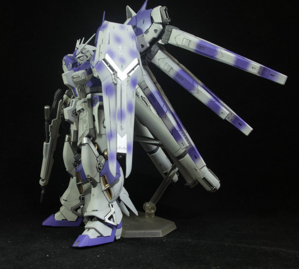 RG Hi-νガンダム–4枚目/制作者：moubook