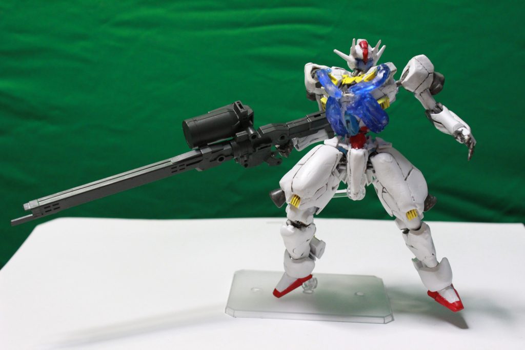 超長距離から放たれた光条は師団中央に位置していたはずの旗艦の船橋を貫いた。それが、地球連邦軍が独自に開発した軍事ロボット・モビルスーツGN01ーADAMとの最初の接敵だった。