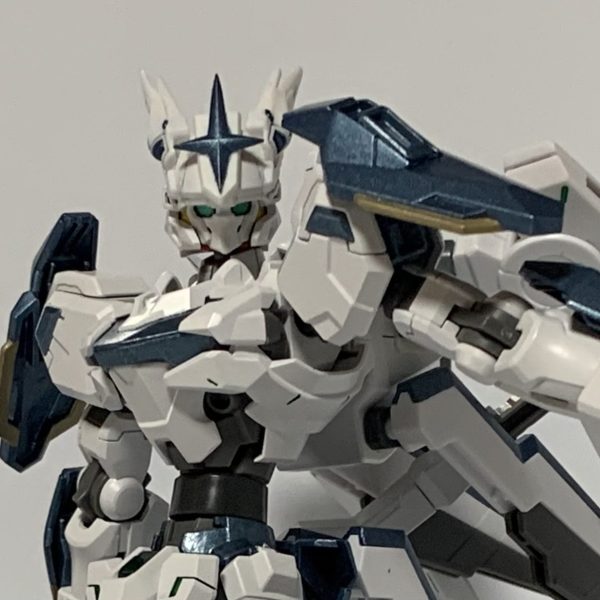 ガンダムキャリバーン＂ホワイト・ヴィルゴー＂