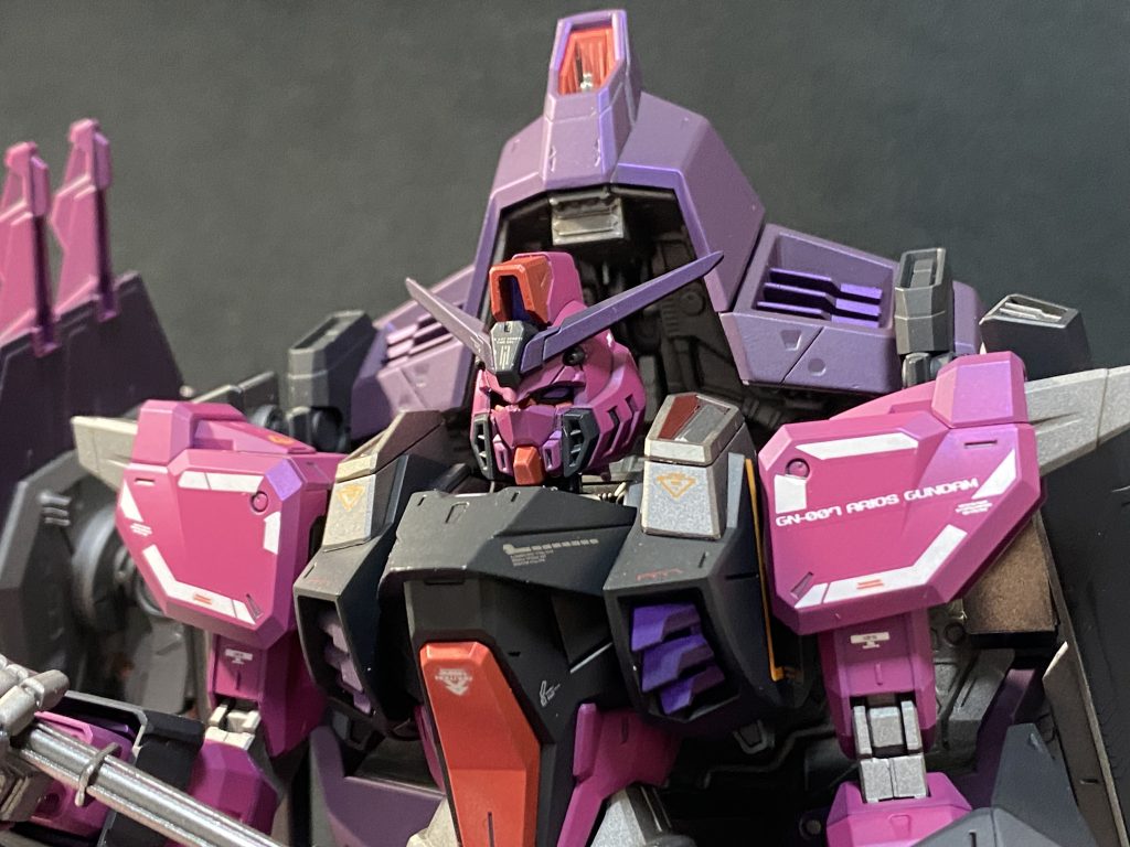 肉眼ではまぁまぁみえるんですが紫から紫でグラデーションしてます♪なかなか怪しい色合いで更に紫パールでエフェクトしたので妖美しくなりましたw