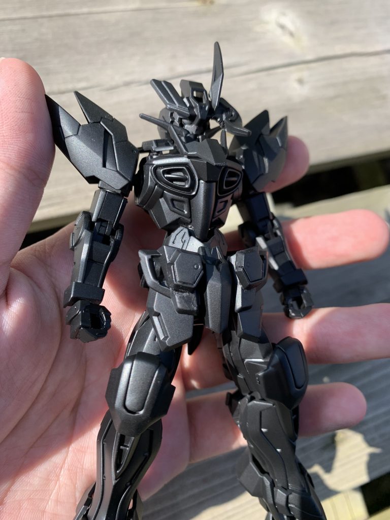 頭部はアンテナはアスタロトのものをベースにバルバトス、バルバタウロスのパーツをライターで溶かしながら形状変更して接着、マスクはGエルス、かぶりものはプルトーネですいい感じに異形になった感じがします！最後まで見て下さりありがとうございます😊武器やバックパックも制作中なのでまたぜひ見てください‪(っ ॑꒳ ॑c)