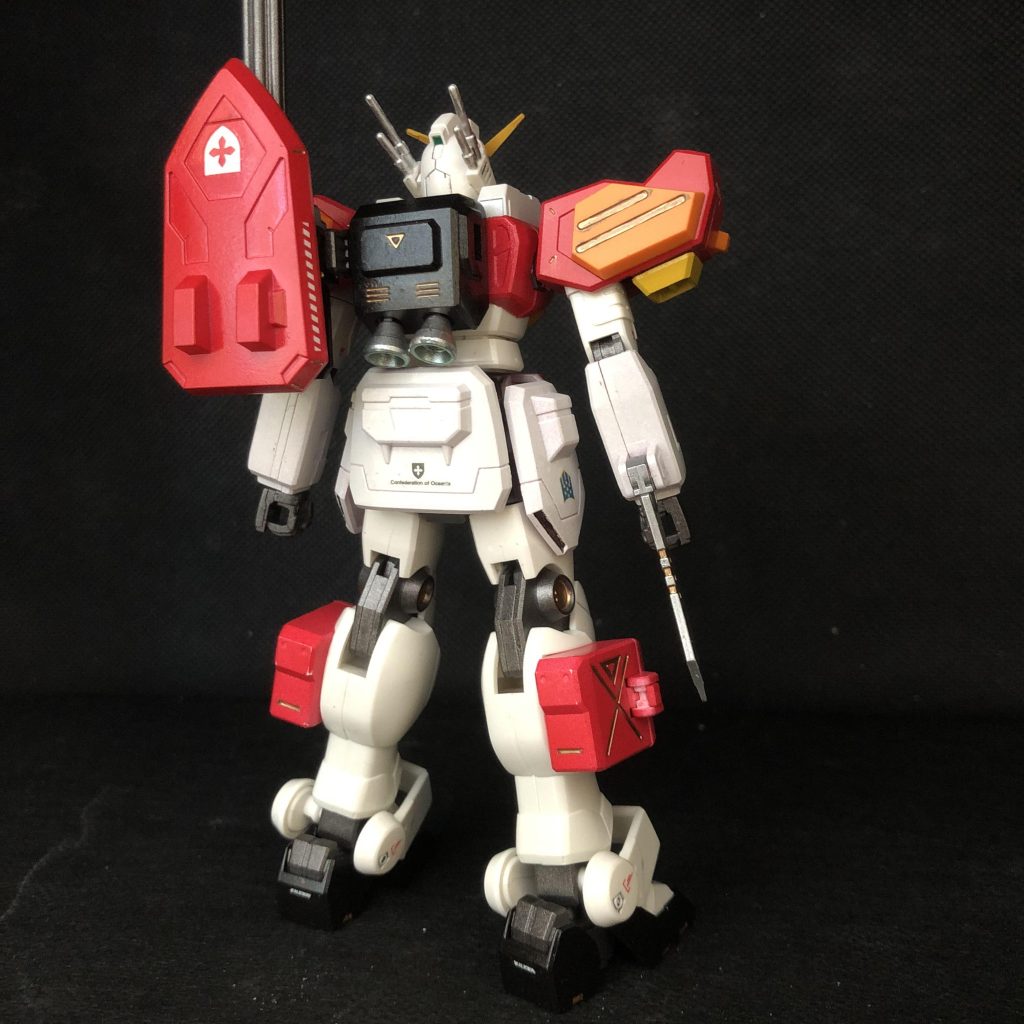 境界戦機デカール、ありがたくあちこちで使っています。今回は水性のサーフェイサーを試してみたのですが、エアブラシが不調でイマイチ吹き具合が安定せず。練習あるのみ。