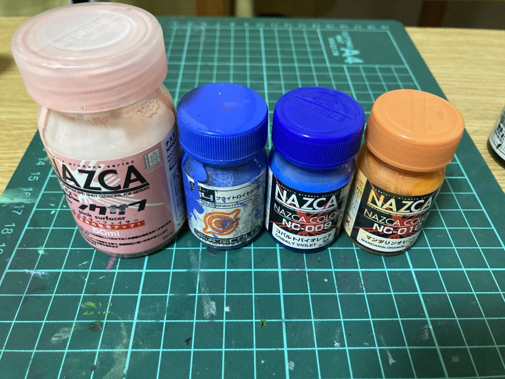 青色、黄色ピンクサフ→ブライトロイヤルブルー、コバルトバイオレット、マンダリンオレンジ