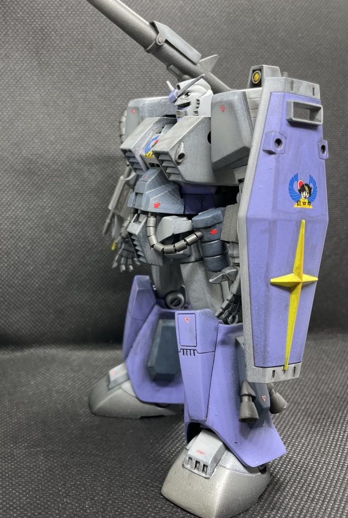 当時の原作のプロポーションに近づけるため9割近く切って貼って削りました。