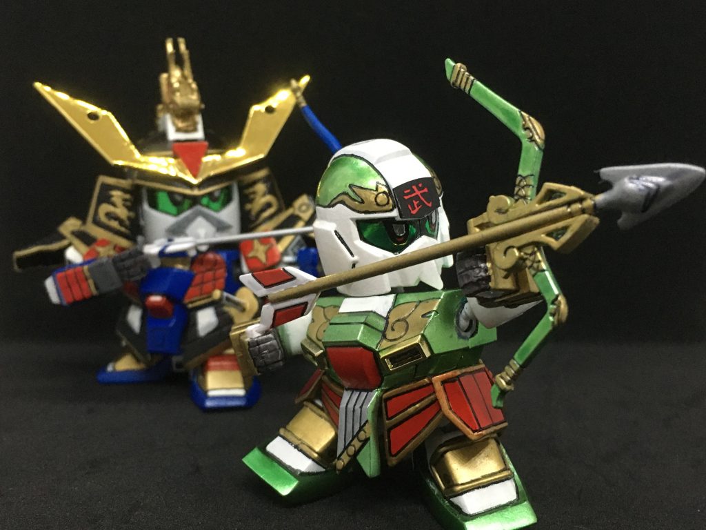 息子の二代目将頑駄無とツーショット。二代目将がナンバー54なので、一年程しか経っていませんが、プロポーションは大きく変わっています。