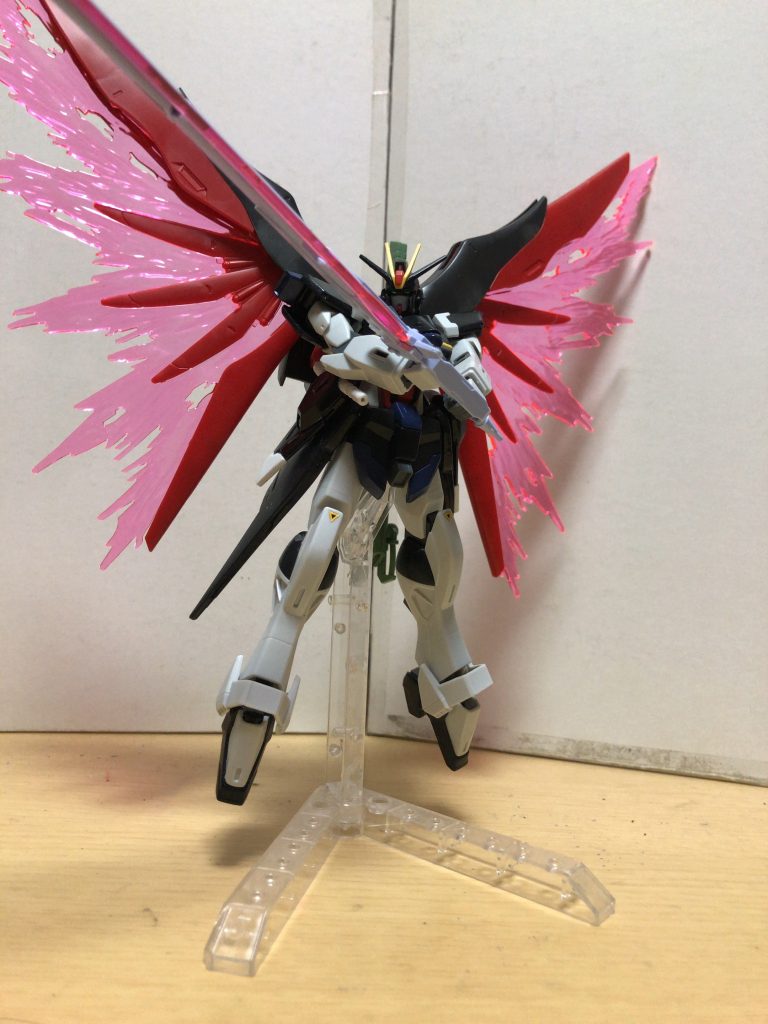 デスデスティニーシルエットと言えなくても…最新のインパルスならデスティニーのBP背負わせたくなるじゃないですか。イメージには合わなくても好きなアニメの推しにはデスティニーの羽で輝いてほしいと言う私の願望が形となったそんなシルエット?です。