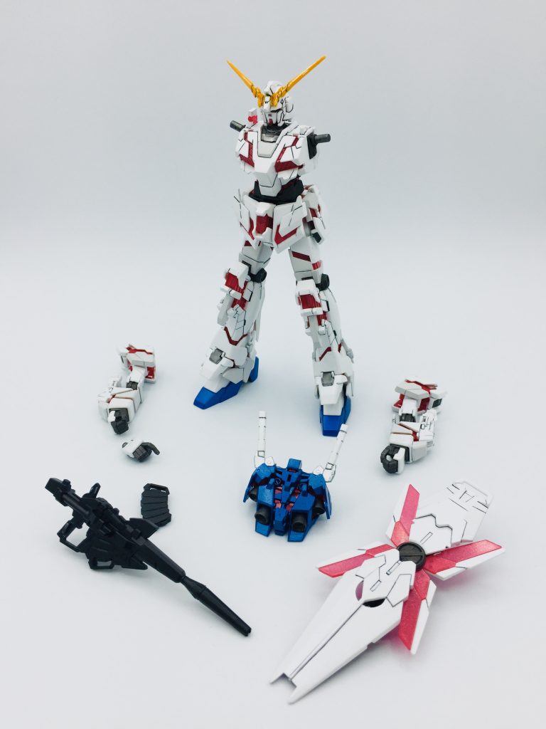 塗装完了後、しっかり手を洗いパーツに汚れが付くのを防ぎ、組み立てていきます。組み付け後、仕上げのトップコートなしで完成です。ブログに詳細を記載していますので見ていただければ幸いです!クリック≫HG 1/144 UC ユニコーン ガンダム ≪クリック