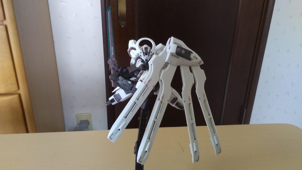 この状態だとマント感があってめっちゃいい。クロボン感がある。