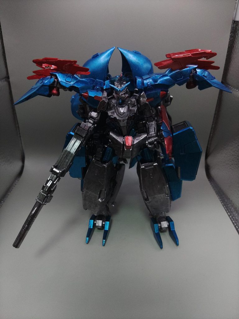 ○MS形態まずは通常形態のMS形態から。この形態は汎用が高いため通常形態として運用しています。この機体は火力を重視したため、速度は低下しており大型化しています。しかし、その分防御力は高く火力も大幅に向上しています。