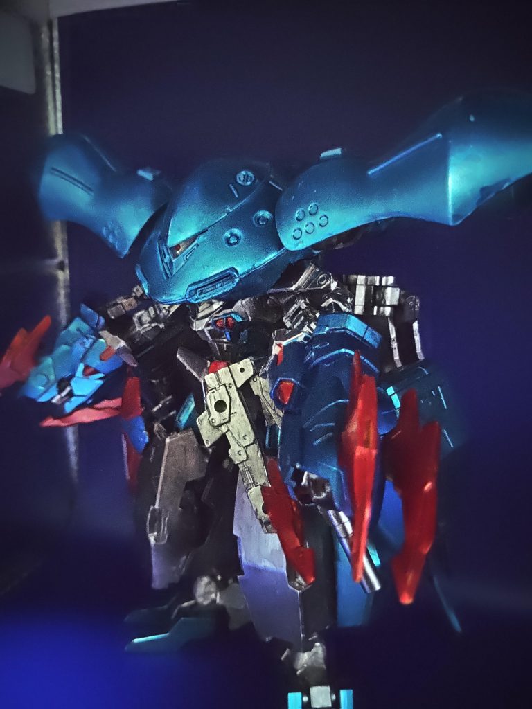 パイソンクローで攻撃。