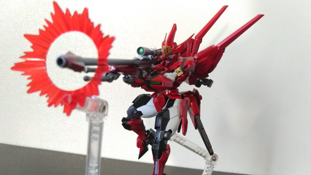 箒に乗れば魔女、降りればガンマンの二面性の姿があります。