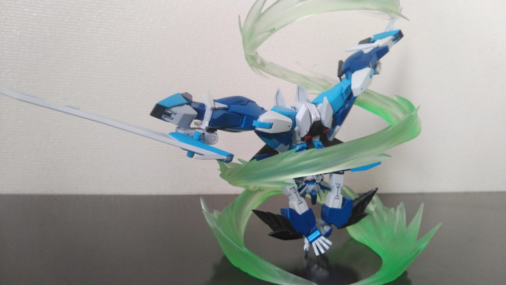 「逆羅刹」逆立ちし、足を開いてコマのように回転し、周囲の敵をスパスパ刻む。