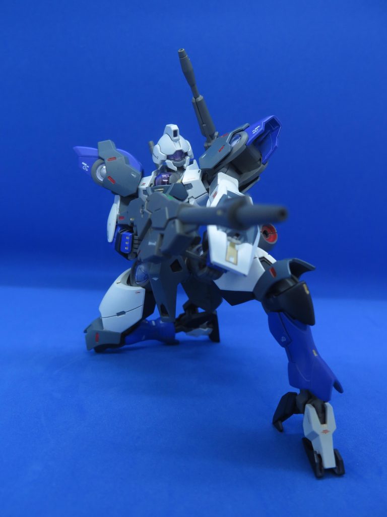 中距離支援装備、こちらはシュトルムの武装をそのまま流用。