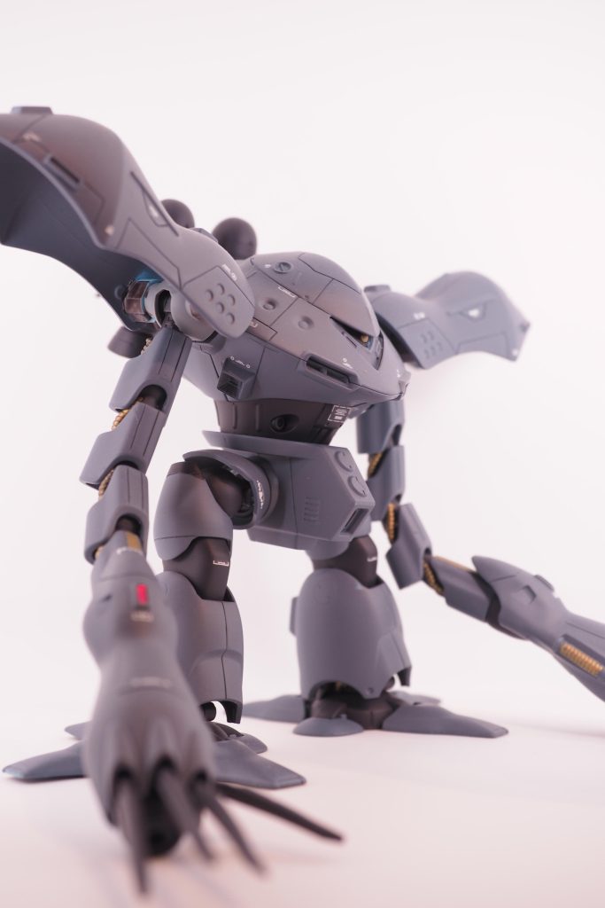 よくみると肩の裏側に塗り忘れがありますね笑