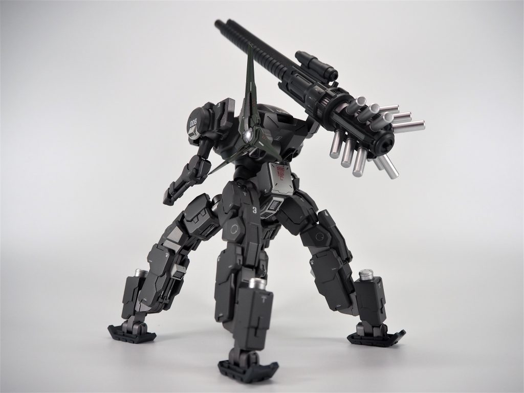 リア自作パーツのデザインは自力で1から作った完全オリジナルHGザウォート側には特に手を加えておらずほぼ無加工で取り付け可能