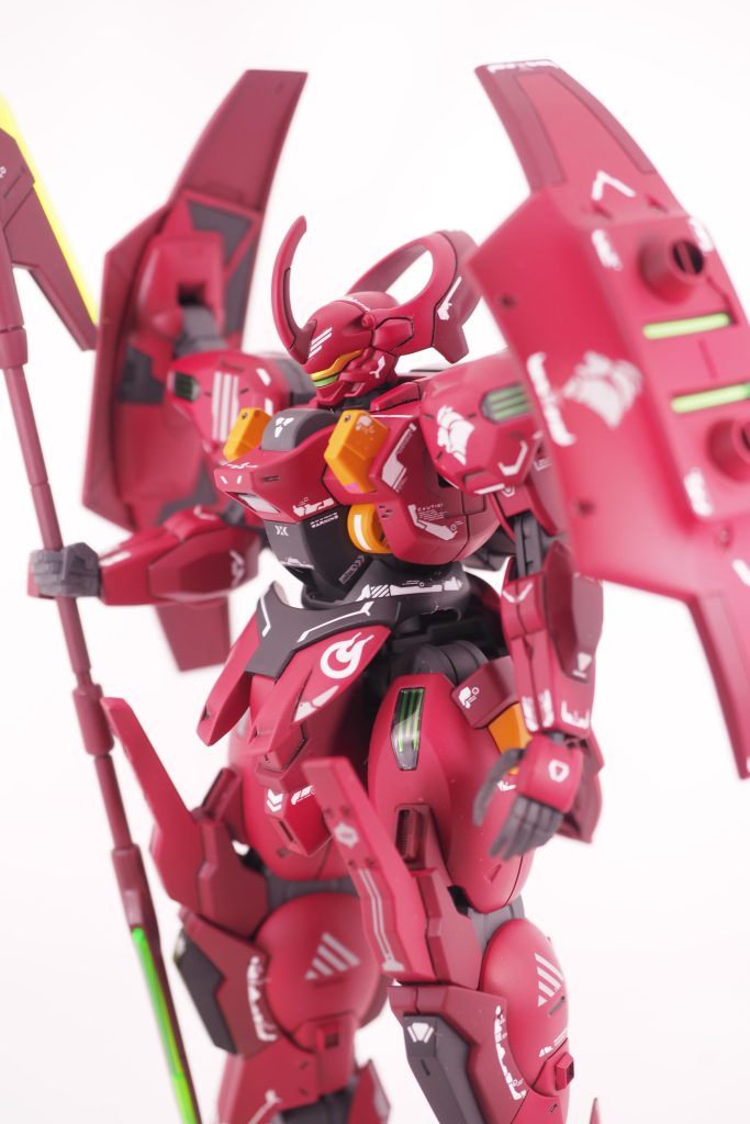 塗装レシピメモ下地:ガイアのEXブラック赤外装:クレオスのサザビーレッド一部塗り分け:ガイアのローズディープレッド黒外装:ガイアのヘキサブラックフレーム:ガイアのメカサフスーパーヘヴィ黄色:ガイアのビビットオレンジ