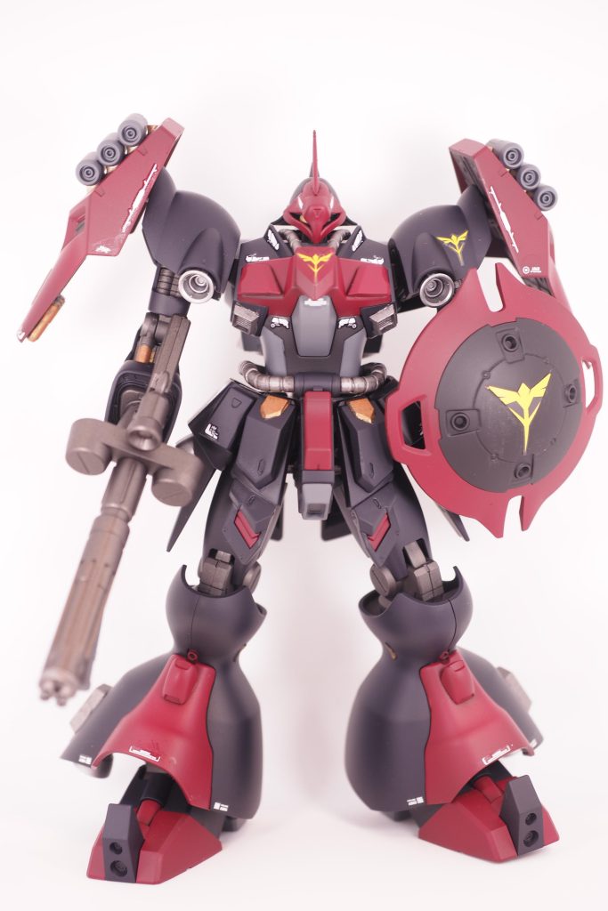 腰回りがシンプルだったので、バルバトスのジャンクパーツを適当にペタペタしました。