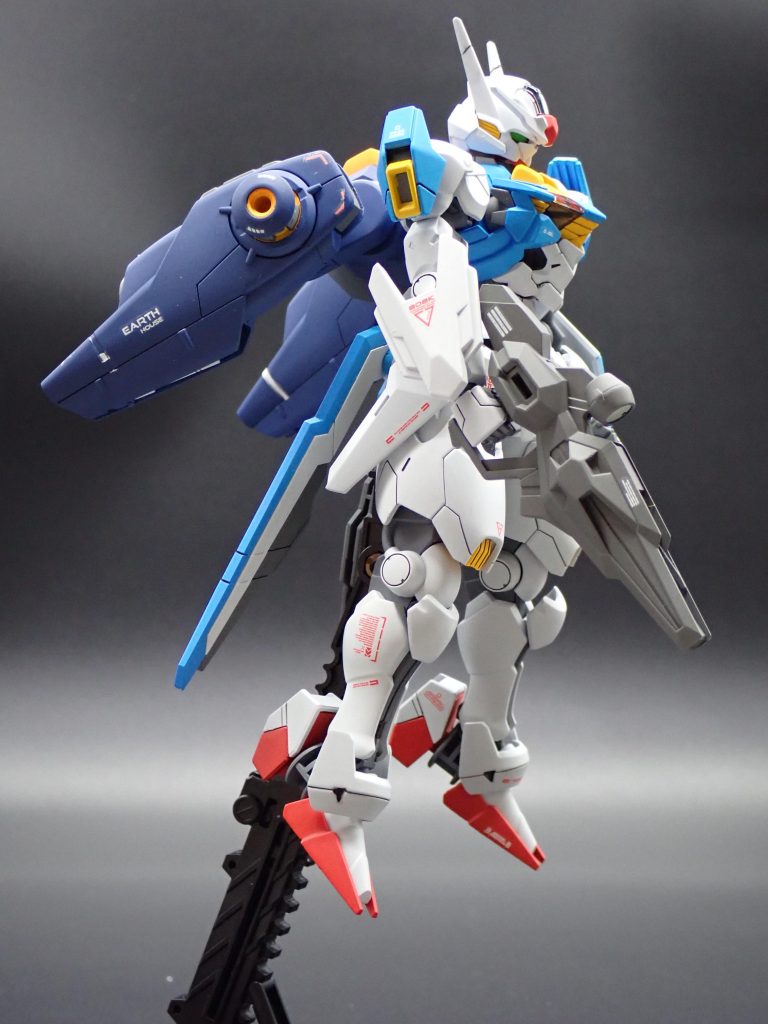 ラインデカールが剥がれてしまってます・・・