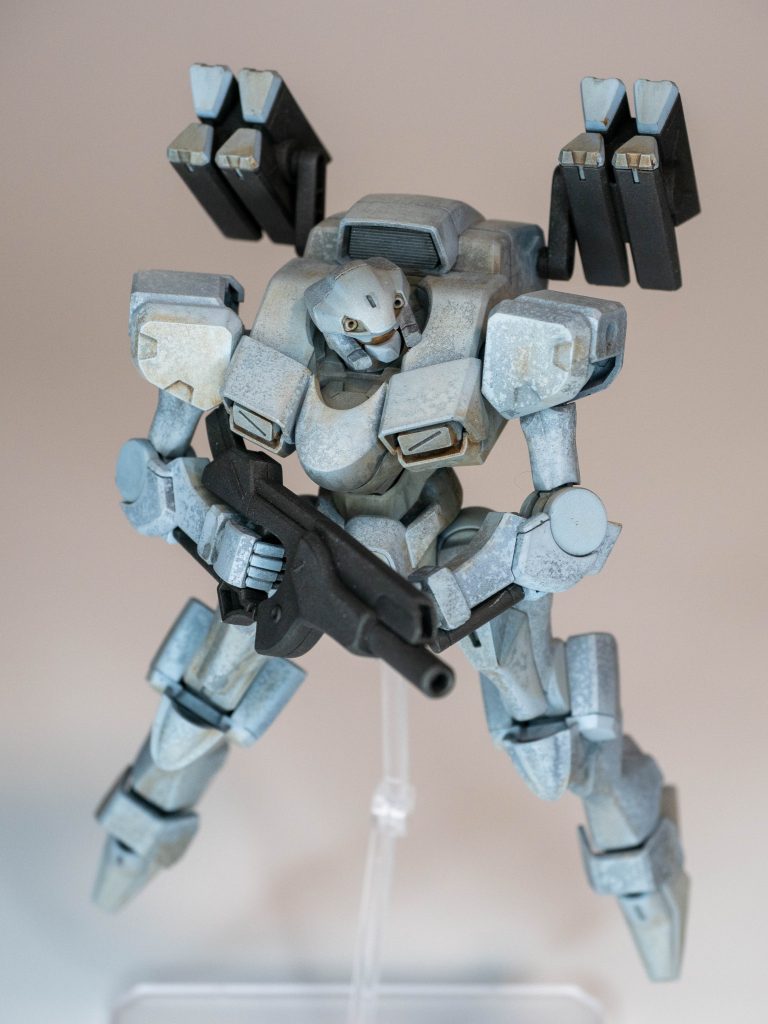 ミサイルランチャー装備型。