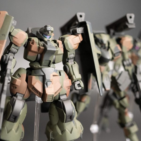 水星の魔女 陸軍風迷彩三兄弟その3 ディランザ・ソル