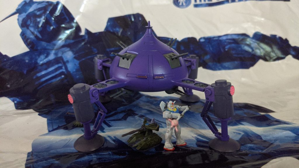 アッザムVSガンダム–2枚目/制作者：福狼。