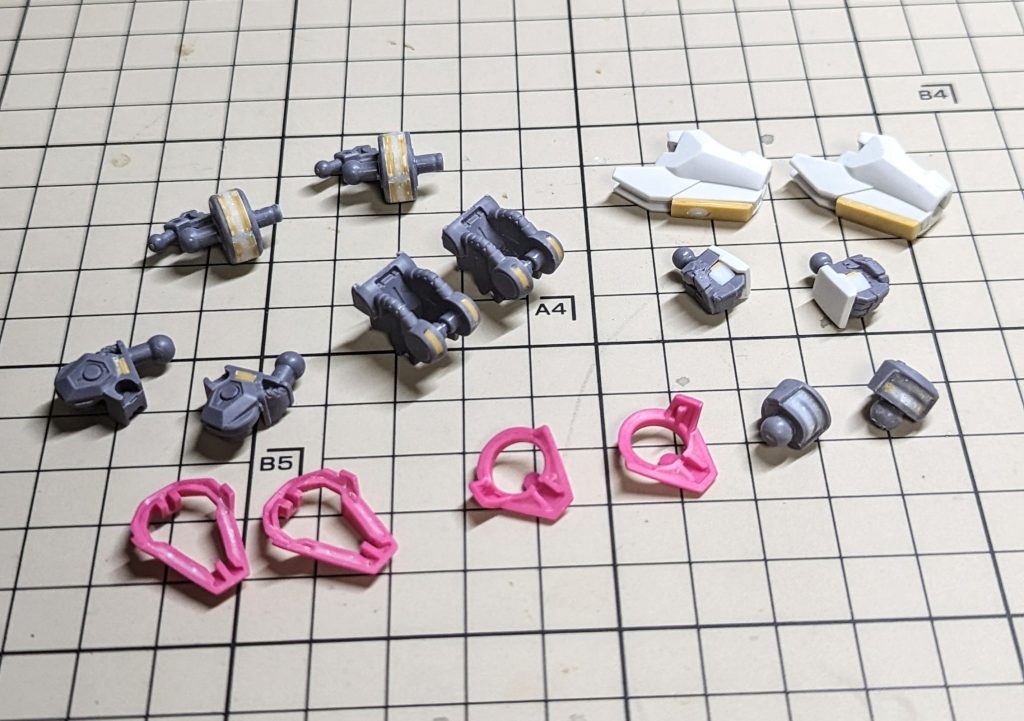 肉抜き埋めと前腕の穴がきになったのでカバーを自作