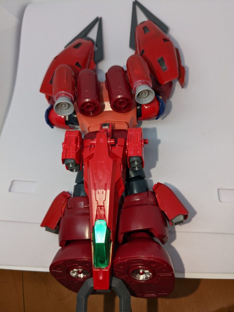 水中航行中はこんな感じです。何か見覚えがあるような………。答えはLですね。