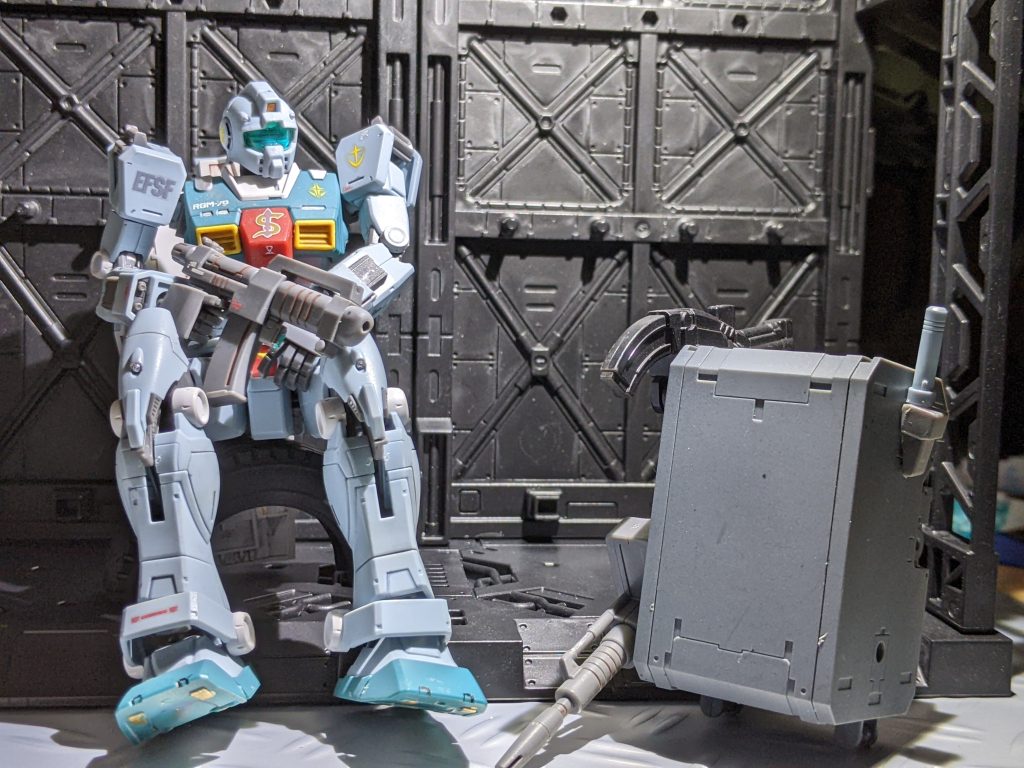 武装は通常のに加えて、・ショルダーキャノン・戦用複合パック・複合パック内蔵バズーカを増やしてます。