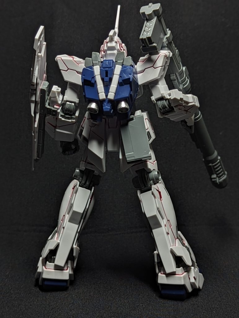 バズーカの予備弾倉ってリアアーマーに装着する設定だったんですね。