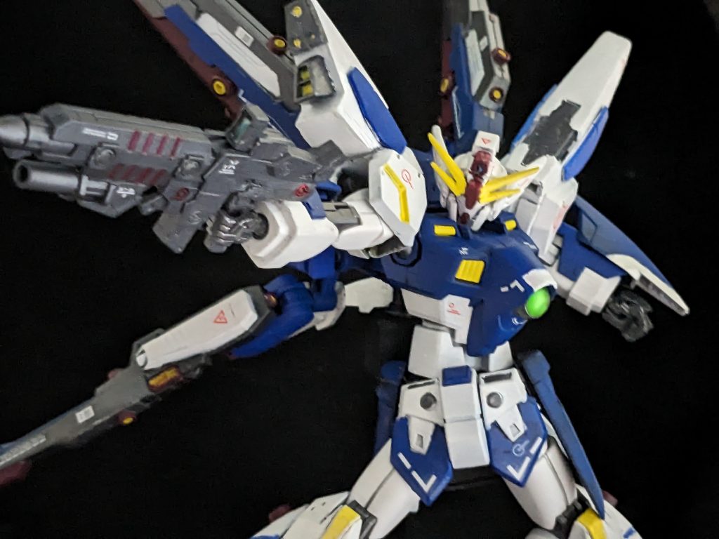 ビームライフル30mmのオプションパーツセットのライフルの後部ストックを切り飛ばして穴埋めした以外はそのままです。