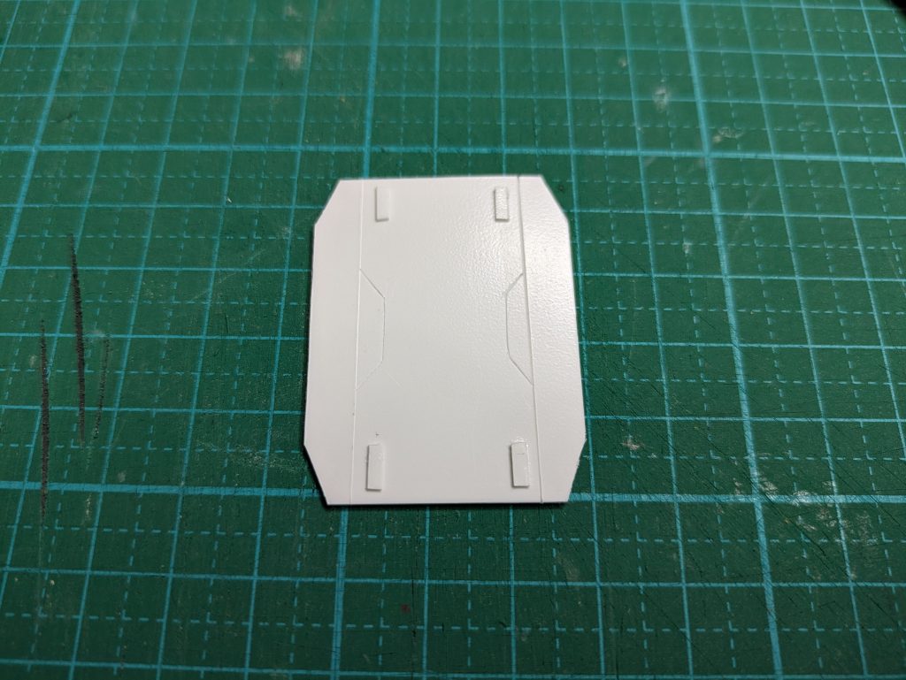展開図状態。100均で買った1mm厚のプラ板を使用しています。