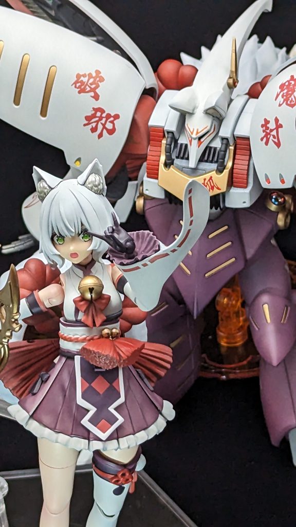 コン！！キュベレイとユクモは、同時に塗装しました。赤と紫と紺はクリアカラーで調色しましたが、カラーレシピに近い色が出来たと思います。