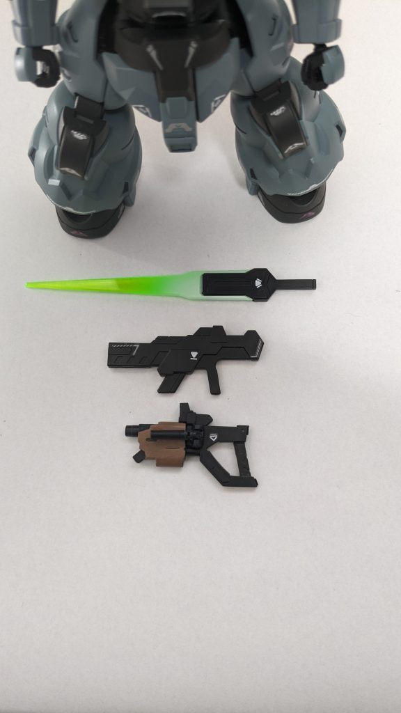 消火ジェルランチャー。なんとなく刑部さんのパネルラインを意識してスクラッチ