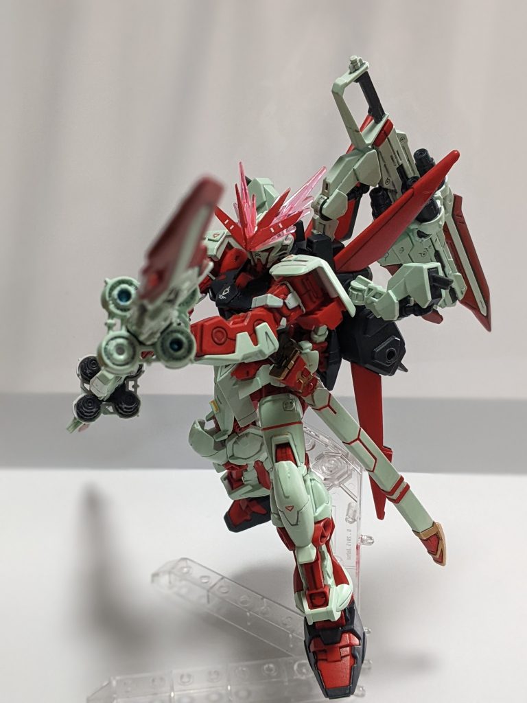 背中の武装ボリューム有りすぎ(￣▽￣;)