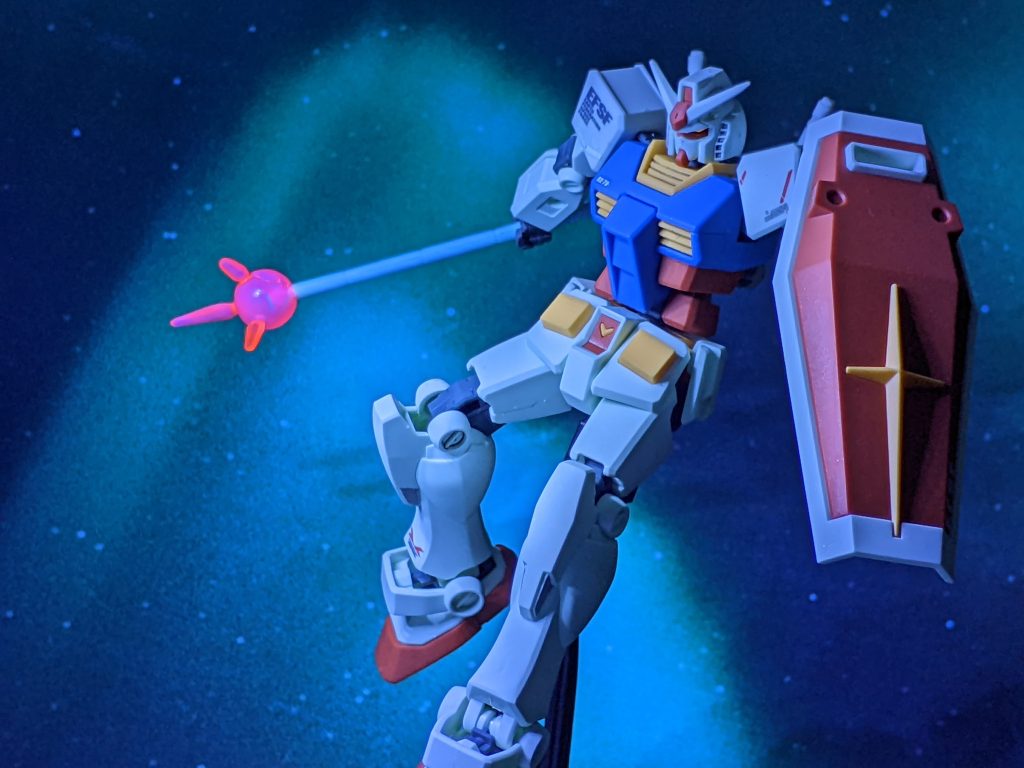 一様第11話のガウ戦時の再現の為、この時の作画ミスか分かりませんが3本にしときます。