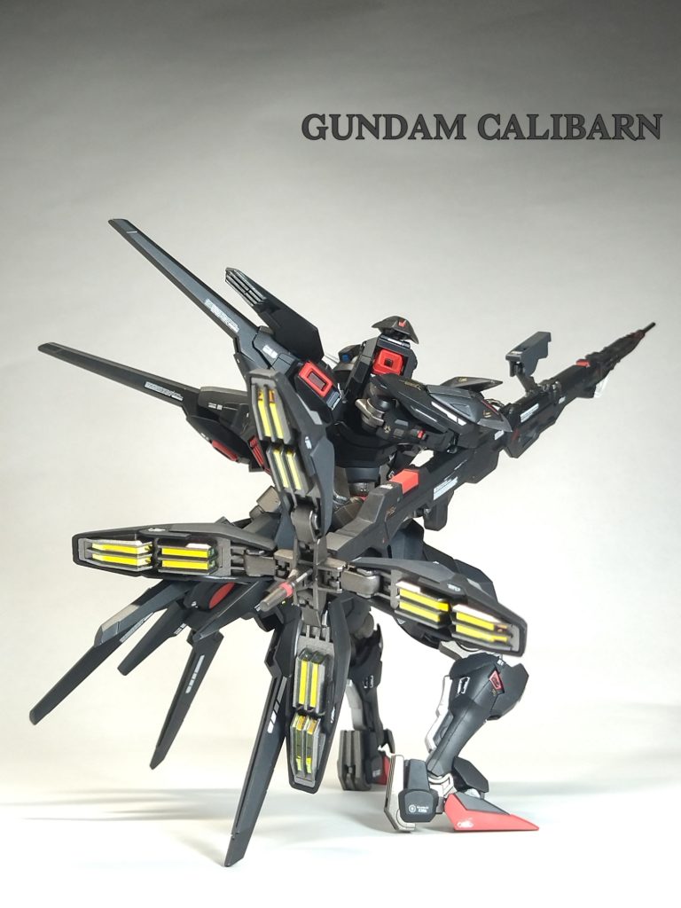 バスターランチャーと言えば、この構え!🤣いろんなライフルのパーツを切り刻んでつなげて作りました✨