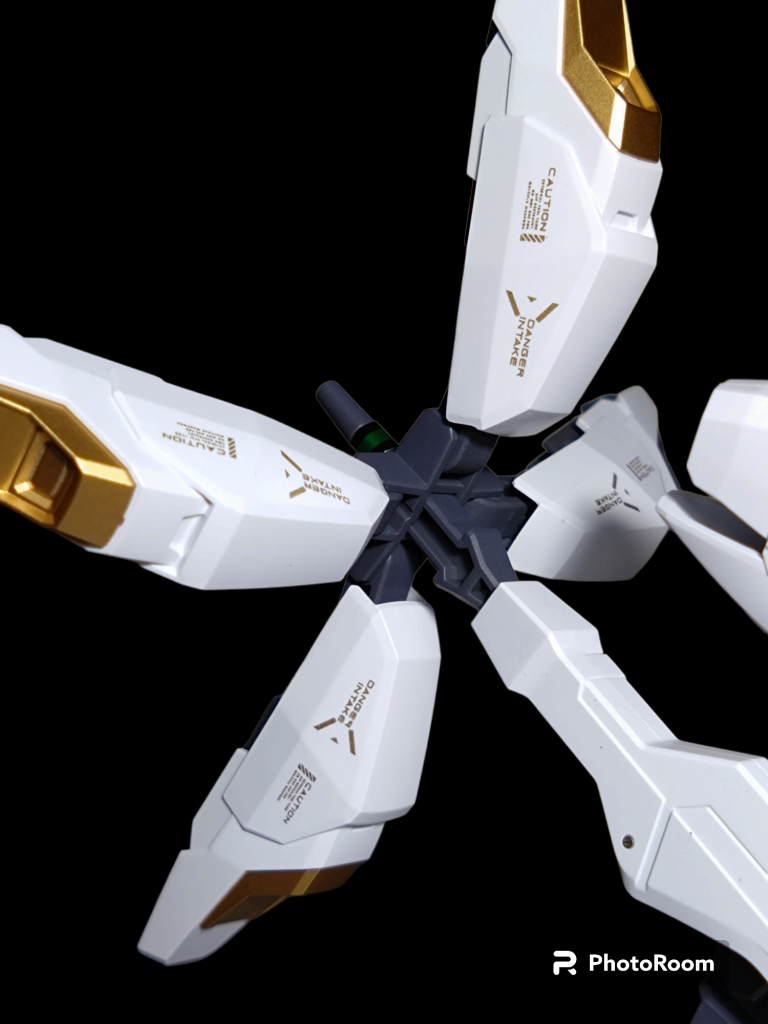 GMデカールを初めて使用しました✨ゴールド！