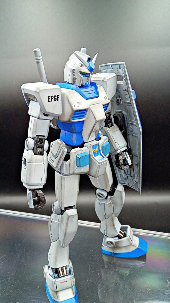 最初からあるスジを更に深彫りしたのでくっきり筋が見えるようになりました。