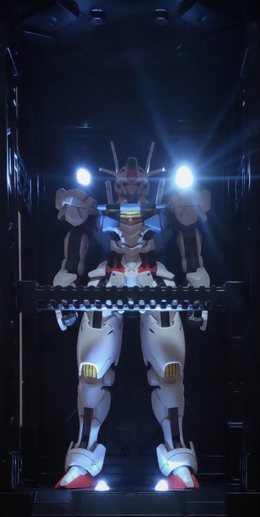 さっそくHGエアリアルをセット LED仕込む角度もーちょいこだわらないかんかったですねw